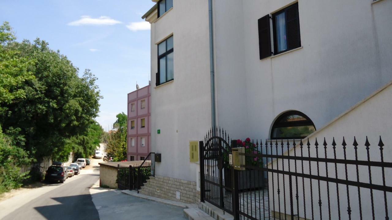 Apartments Ruzica Пула Екстериор снимка